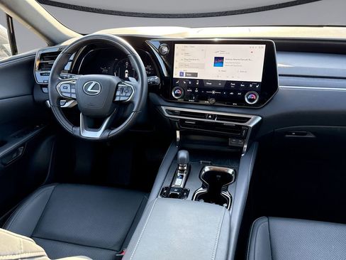Used 2025 Lexus RX 350 Premium w/ Accessory Package (Z1) FWD image 19