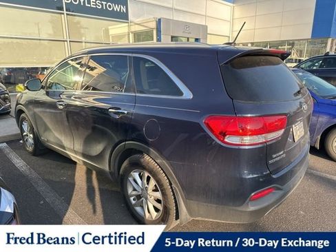 Used 2018 Kia Sorento LX image 6