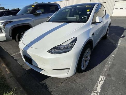 Used 2021 Tesla Model Y Long Range AWD/4WD image 2