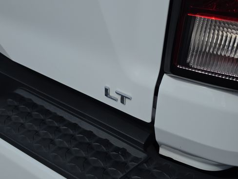 Used 2023 Chevrolet Colorado LT w/ LT Convenience Package RWD image 6