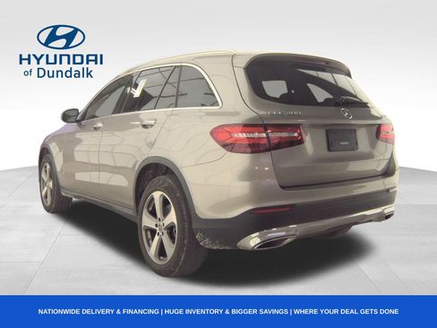 Used 2019 Mercedes-Benz GLC 300 4MATIC w/ Driver Assistance Package image 5