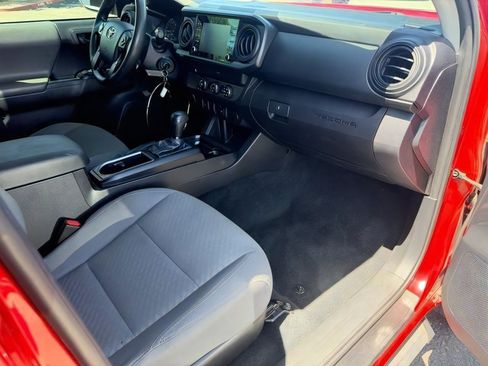 Used 2020 Toyota Tacoma SR RWD image 11