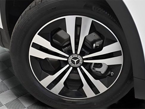 New 2025 Mercedes-Benz GLA 250 4MATIC image 28