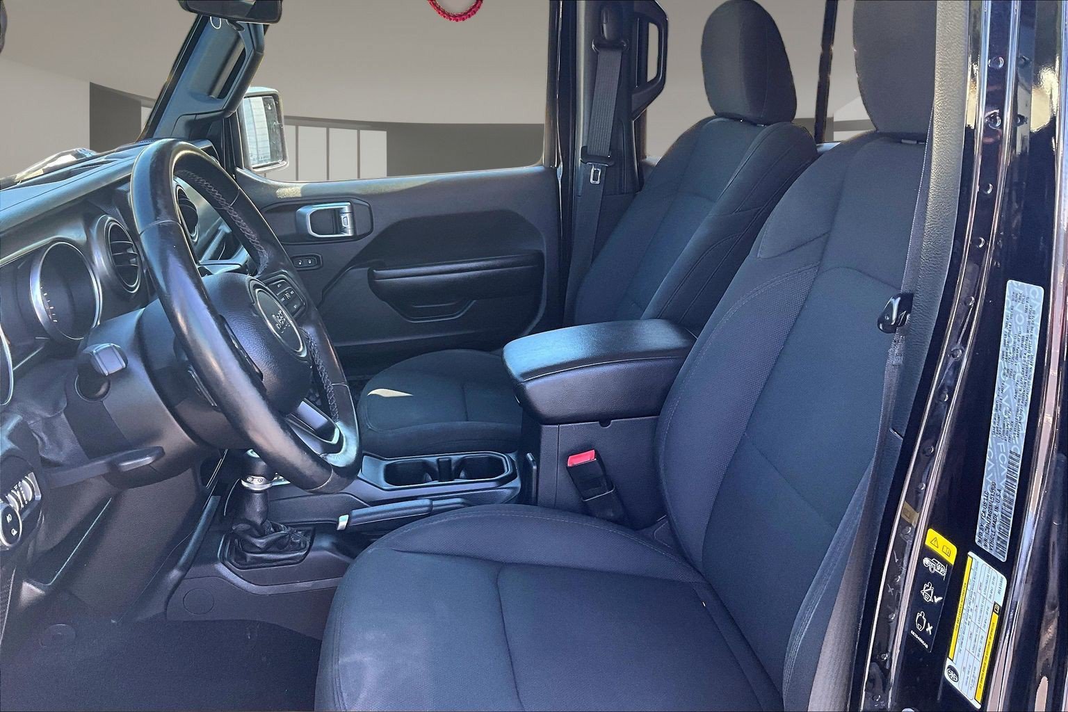 Used 2021 Jeep Gladiator Sport AWD/4WD image 23