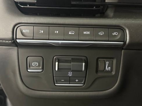 Used 2022 Cadillac Escalade ESV Sport Platinum AWD/4WD image 42