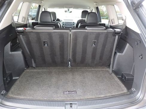 Used 2021 Volkswagen Atlas SE w/ Towing Package image 19