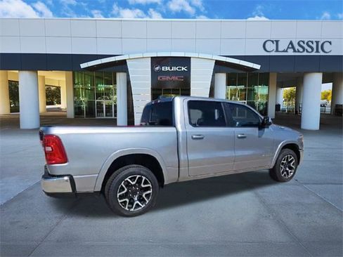 Used 2025 RAM 1500 Laramie image 8