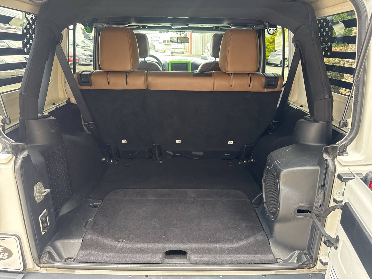 Used 2013 Jeep Wrangler Unlimited Sahara AWD/4WD image 13
