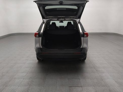 Used 2019 Toyota RAV4 XLE FWD image 29