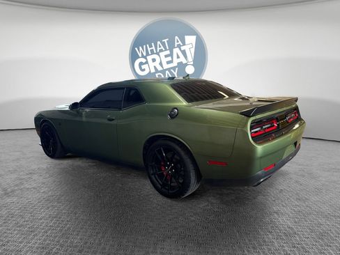 Used 2023 Dodge Challenger SRT Hellcat RWD image 6
