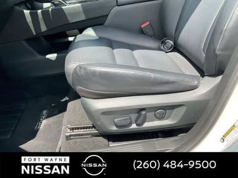 Used 2023 Nissan Rogue SV w/ SV Premium B Package AWD/4WD image 30