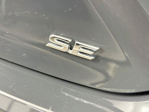 Used 2025 Toyota Camry SE w/ Convenience Package FWD image 14