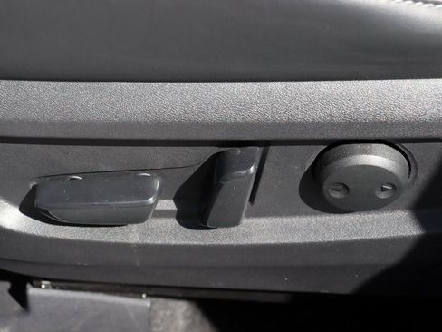 Certified 2023 INFINITI QX50 Pure image 16