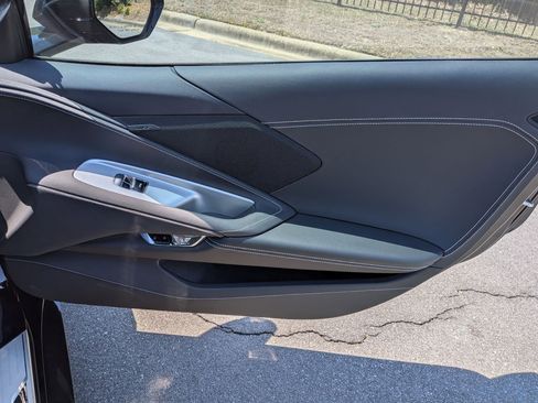 Used 2024 Chevrolet Corvette Stingray Coupe w/ 1LT RWD image 28