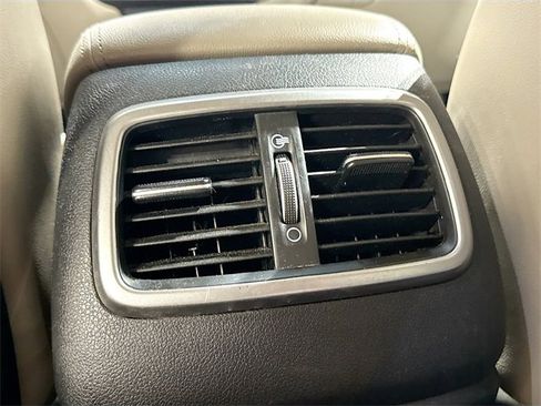 Used 2020 Kia Sorento EX image 27