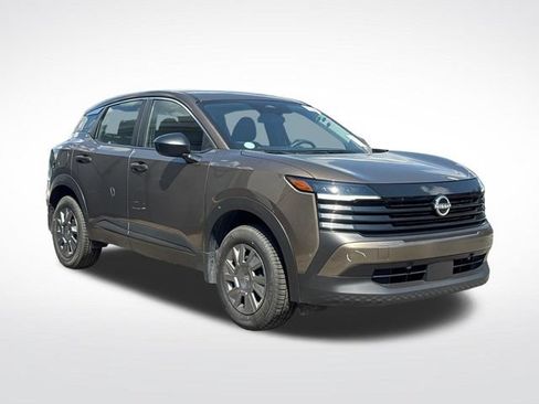 Used 2025 Nissan Kicks S FWD image 9