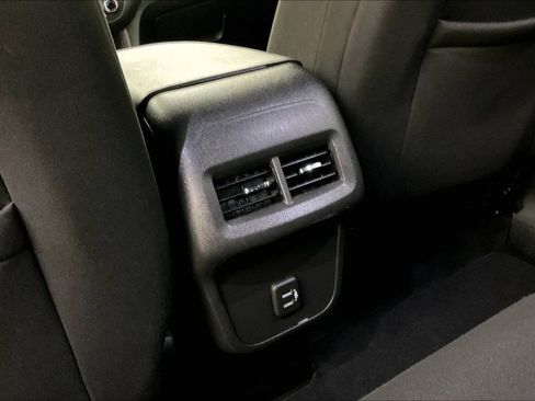 Used 2019 Chevrolet Equinox LT image 10