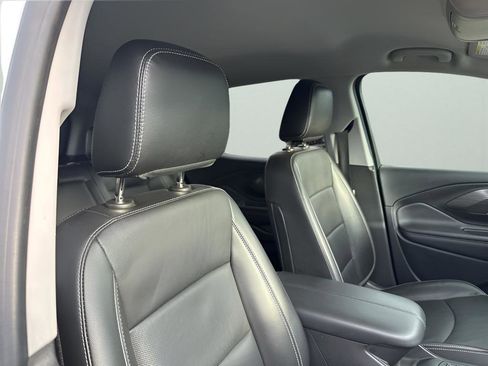 Used 2022 GMC Terrain SLT w/ Infotainment Package II image 15