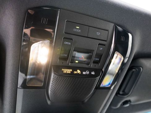 Used 2025 Toyota Land Cruiser w/ Premium Package image 35