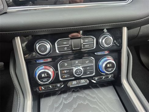 Certified 2023 GMC Yukon Denali image 34