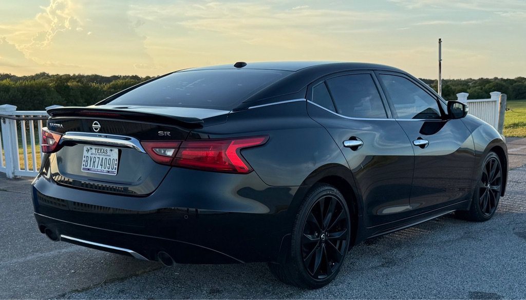 Used 2017 Nissan Maxima SR w/ Midnight Edition FWD image 5
