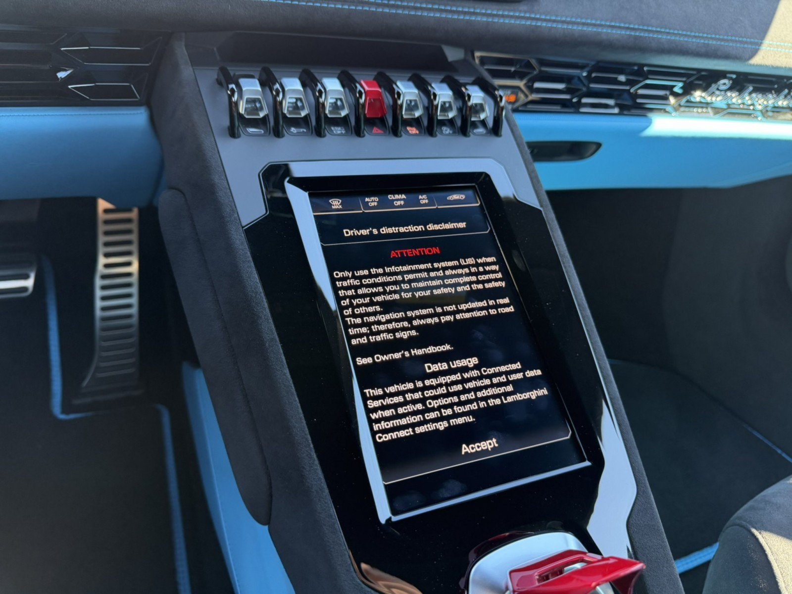 Used 2023 Lamborghini Huracan Tecnica RWD image 13