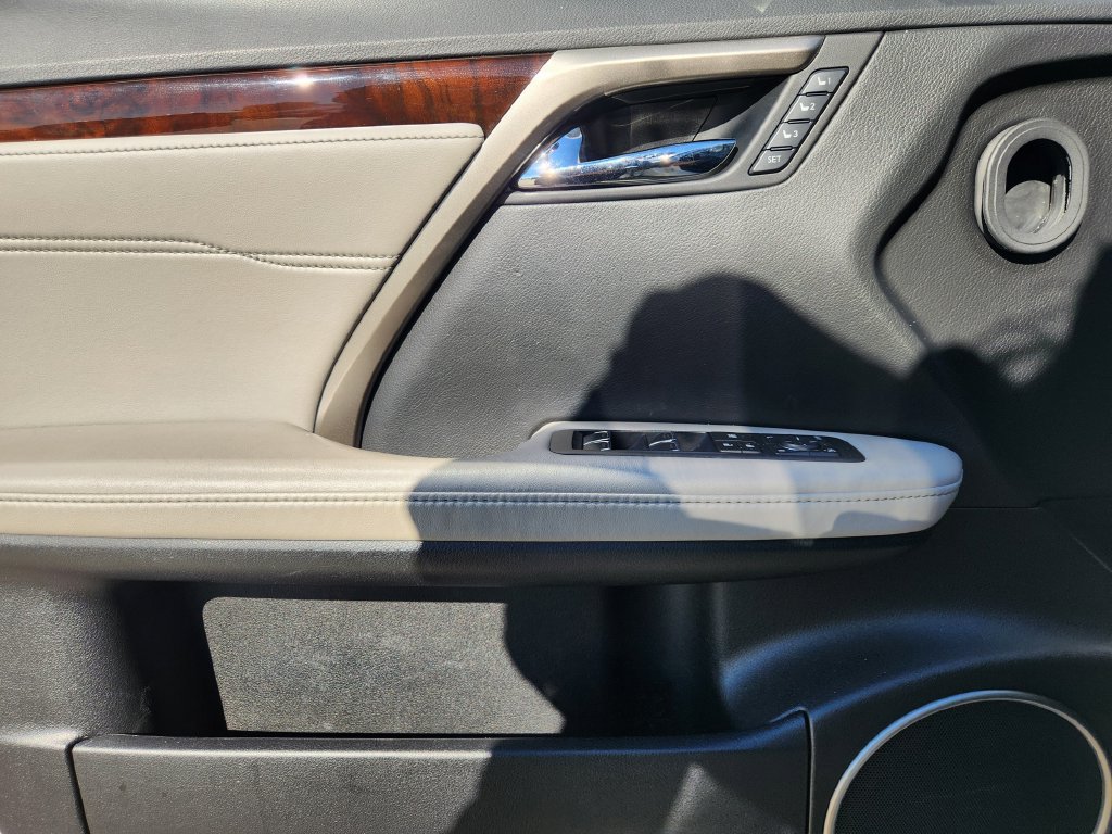 Used 2017 Lexus RX 350 FWD w/ Premium Package image 23