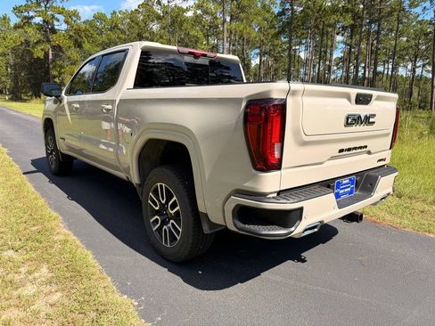 New 2026 GMC Sierra 1500 AT4 w/ Technology Package AWD/4WD image 3