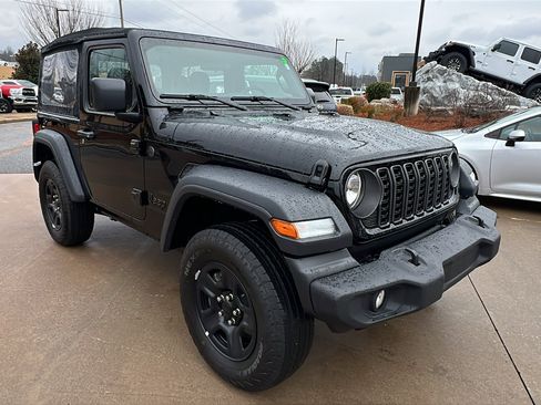 Used 2024 Jeep Wrangler Sport image 5