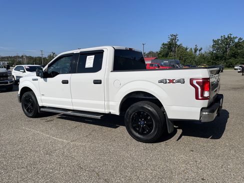Used 2017 Ford F150 XLT w/ Trailer Tow Package AWD/4WD image 5