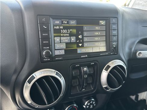 Used 2016 Jeep Wrangler Unlimited Sahara w/ Max Tow Package image 34