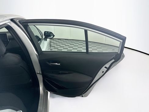 Used 2021 Toyota Corolla LE w/ Carpet Mat Package (TMS) FWD image 27