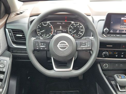 Used 2021 Nissan Rogue S image 20