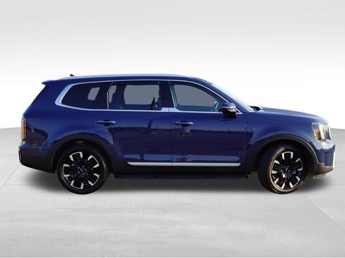 Certified 2024 Kia Telluride SX Prestige w/ Towing Package AWD/4WD image 3