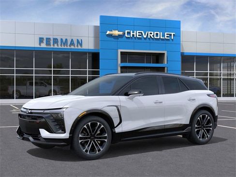New 2026 Chevrolet Blazer EV SS image 2