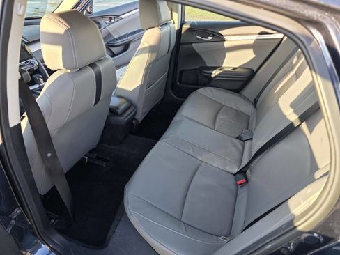 Used 2017 Honda Civic EX-L image 16