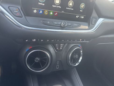 Used 2024 Chevrolet Blazer LT w/ Convenience Package FWD image 17