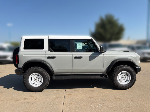 New 2026 Ford Bronco Heritage Edition AWD/4WD image 4