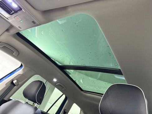 Used 2025 Volkswagen Atlas SEL Premium R-Line image 24