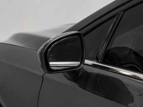 Used 2020 Ford Fusion SE FWD image 36