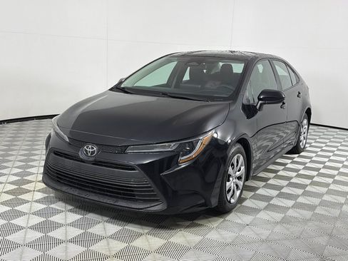 Used 2023 Toyota Corolla LE FWD image 9