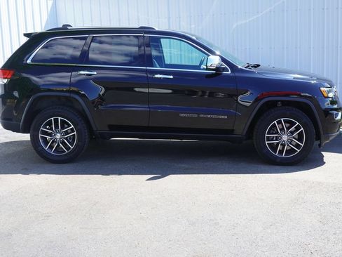 Used 2021 Jeep Grand Cherokee Limited w/ Premium Lighting Group AWD/4WD image 2