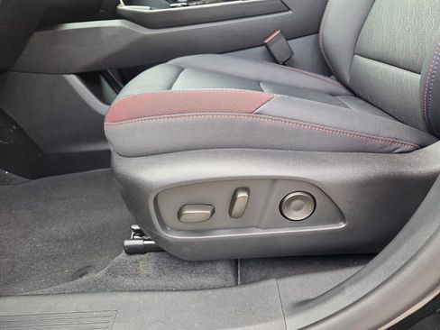 New 2026 Chevrolet Equinox RS w/ Convenience Package III FWD image 21
