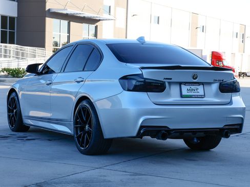 Used 2018 BMW 340i xDrive Sedan w/ Premium Package image 10