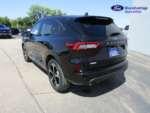 Certified 2023 Ford Escape ST-Line Elite w/ Premium Technology Package AWD/4WD image 7