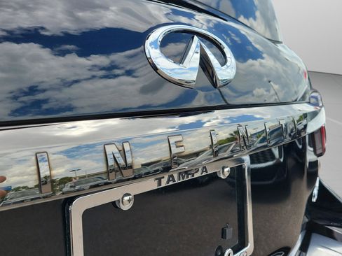 Used 2023 INFINITI QX80 Premium Select w/ Cargo Package image 7