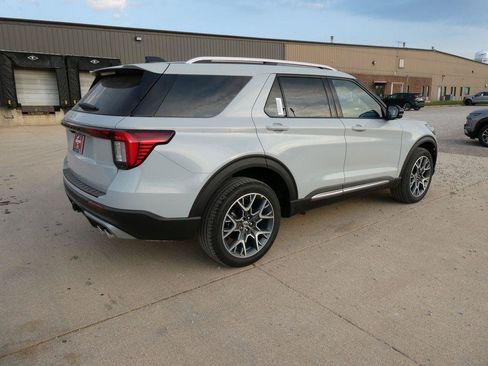 New 2027 Ford Explorer Platinum AWD/4WD image 5
