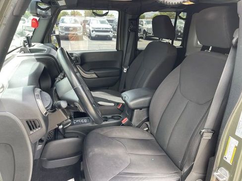 Used 2015 Jeep Wrangler Unlimited Sport AWD/4WD image 11