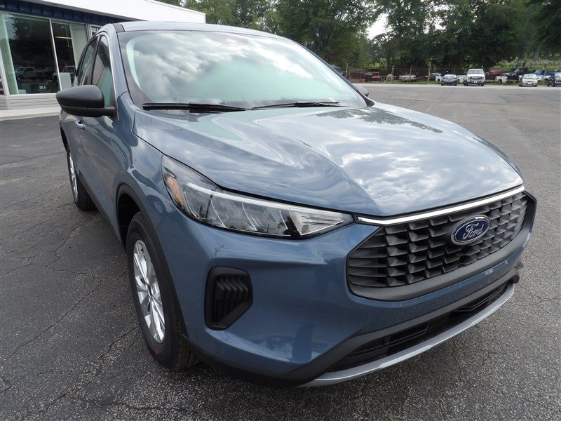 Used 2024 Ford Escape Active w/ Tech Pack #1 AWD/4WD image 11