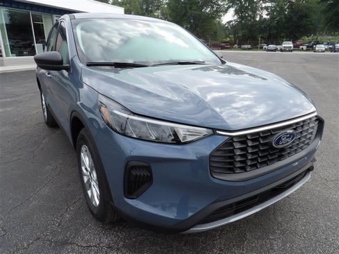 Used 2024 Ford Escape Active w/ Tech Pack #1 AWD/4WD image 11